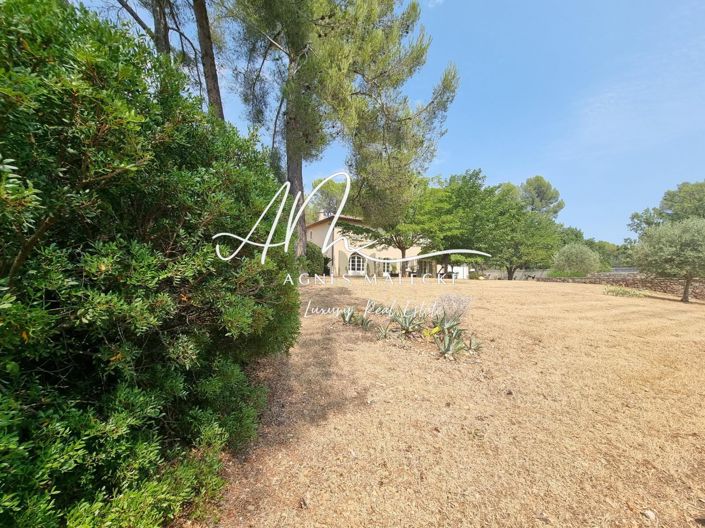 Image No.2-4 Bed House for sale