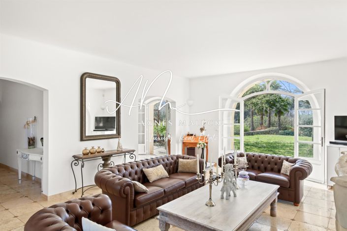 Image No.9-4 Bed House for sale