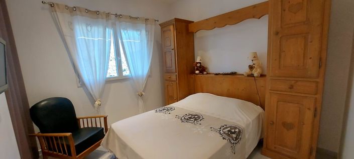 Image No.19-3 Bed House for sale