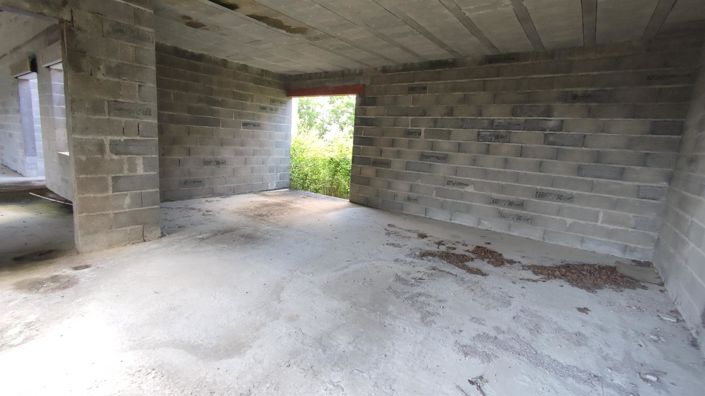 Image No.5-House for sale