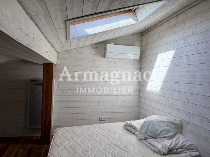 Image No.12-4 Bed House for sale