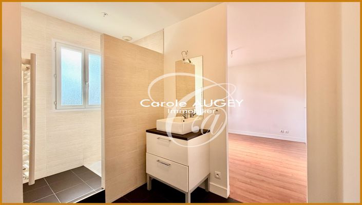 Image No.17-4 Bed House for sale