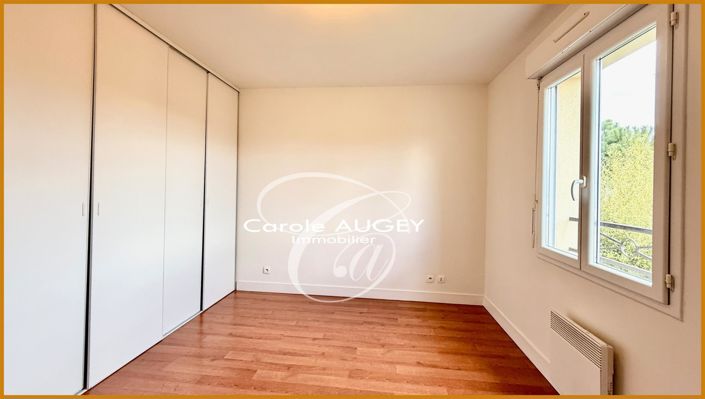 Image No.22-4 Bed House for sale