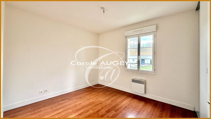 Image No.24-4 Bed House for sale