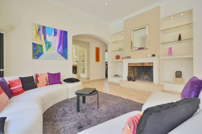 Image No.22-5 Bed House for sale