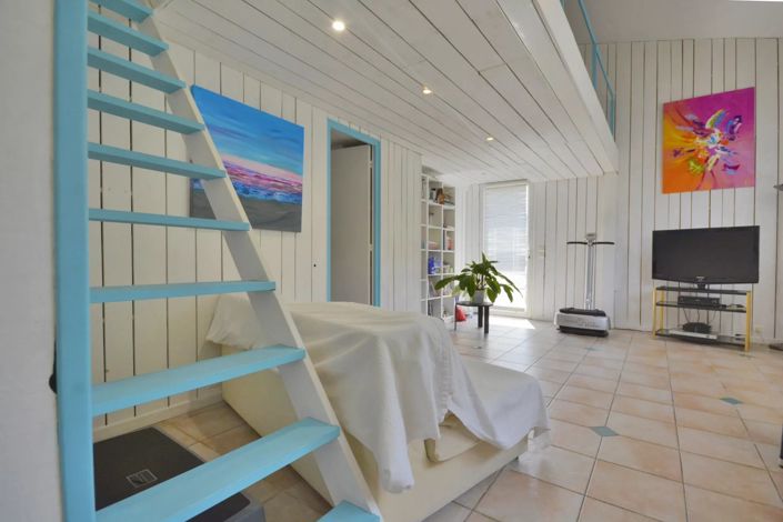 Image No.27-5 Bed House for sale