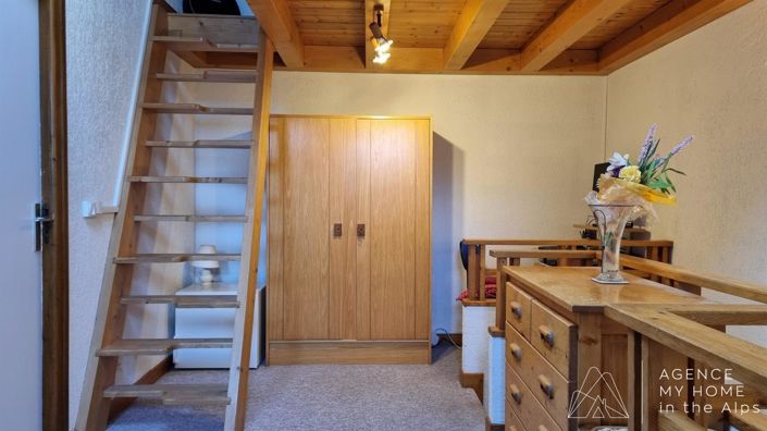 Image No.20-2 Bed Apartment for sale