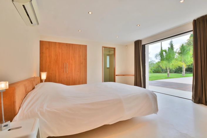 Image No.22-5 Bed House for sale