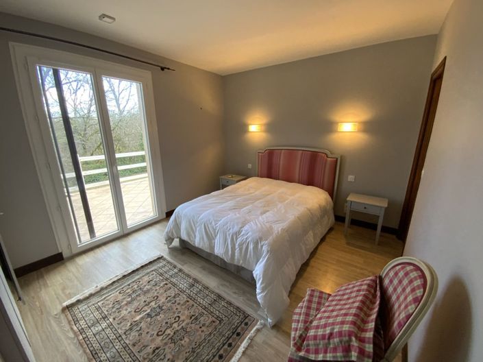 Image No.9-3 Bed House for sale