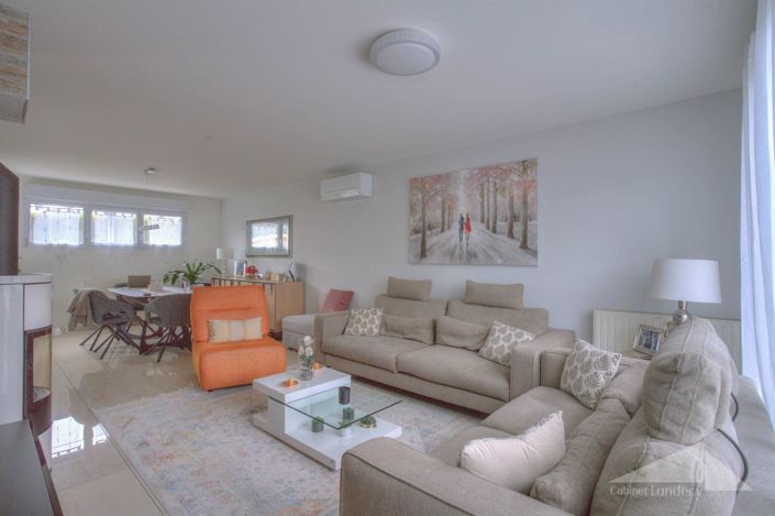 Image No.4-4 Bed House for sale