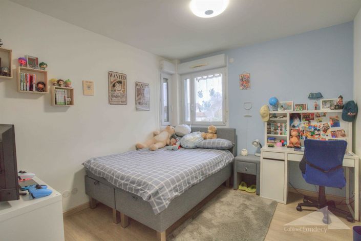 Image No.7-4 Bed House for sale