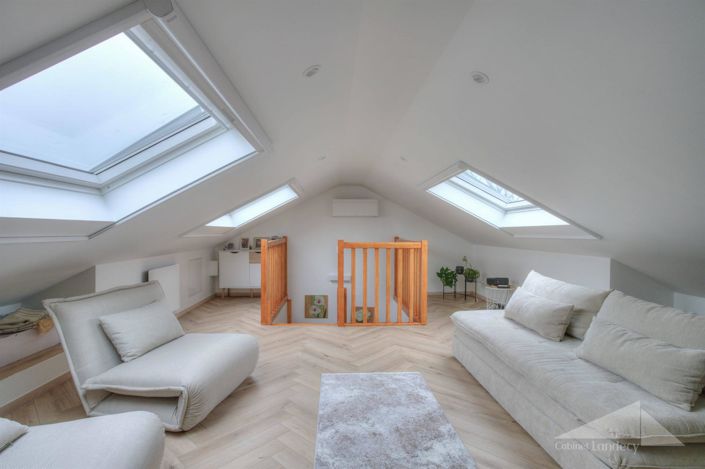 Image No.9-4 Bed House for sale