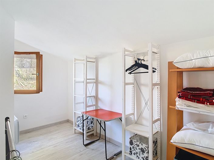 Image No.14-3 Bed House for sale