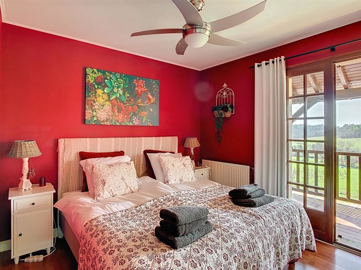 Image No.12-5 Bed House for sale