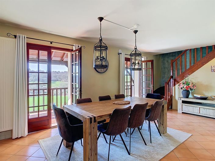 Image No.5-5 Bed House for sale