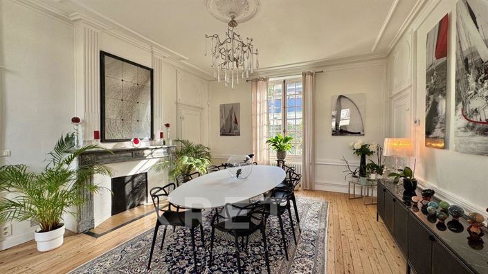 Image No.2-Maison de 5 chambres à vendre à Saumur