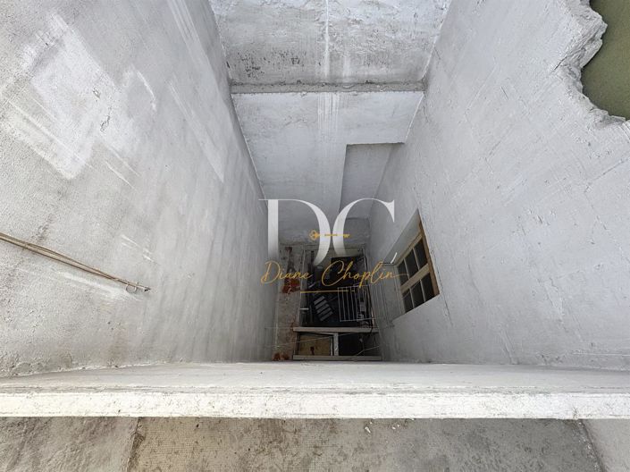 Image No.14-4 Bed House for sale