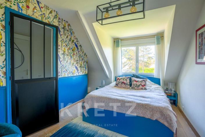 Image No.7-6 Bed House for sale