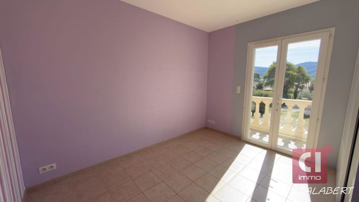 Image No.14-5 Bed House for sale