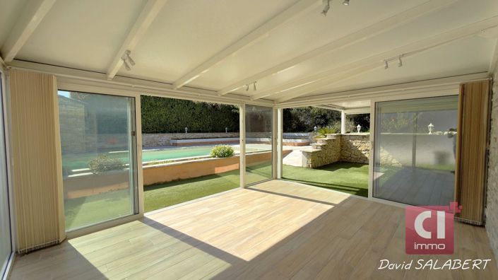 Image No.6-5 Bed House for sale