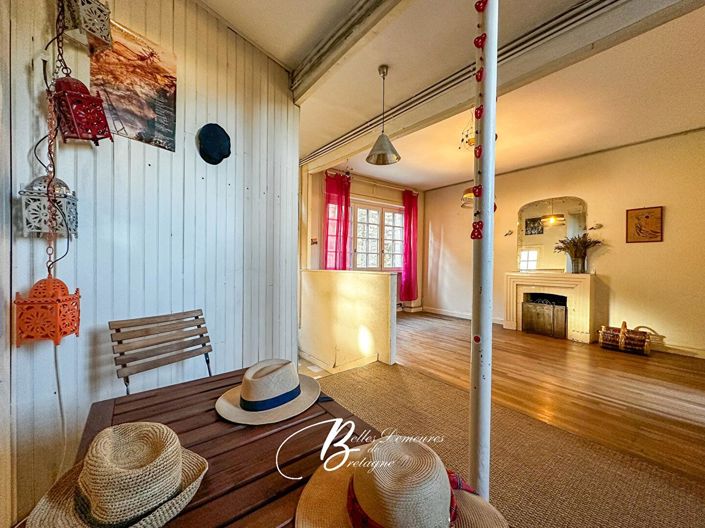 Image No.12-5 Bed House for sale