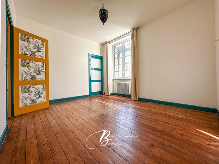 Image No.5-5 Bed House for sale