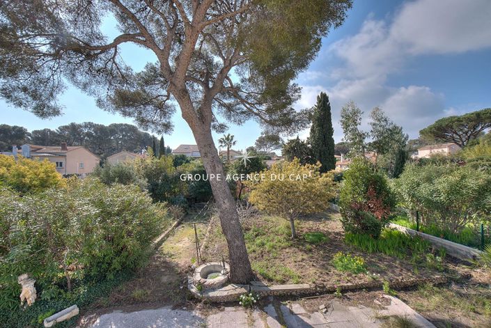 Image No.16-4 Bed House for sale