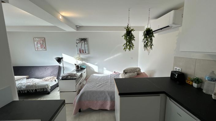 Image No.15-3 Bed House for sale