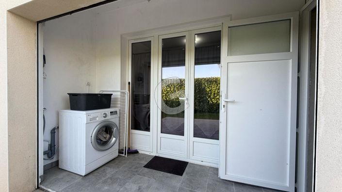 Image No.10-3 Bed House for sale