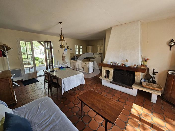 Image No.3-2 Bed House for sale