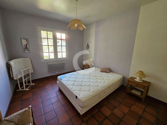 Image No.6-2 Bed House for sale