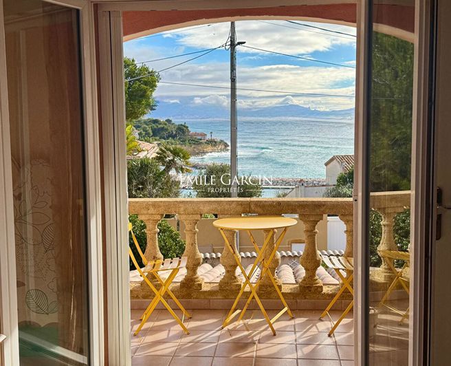 Image No.7-3 Bed House for sale