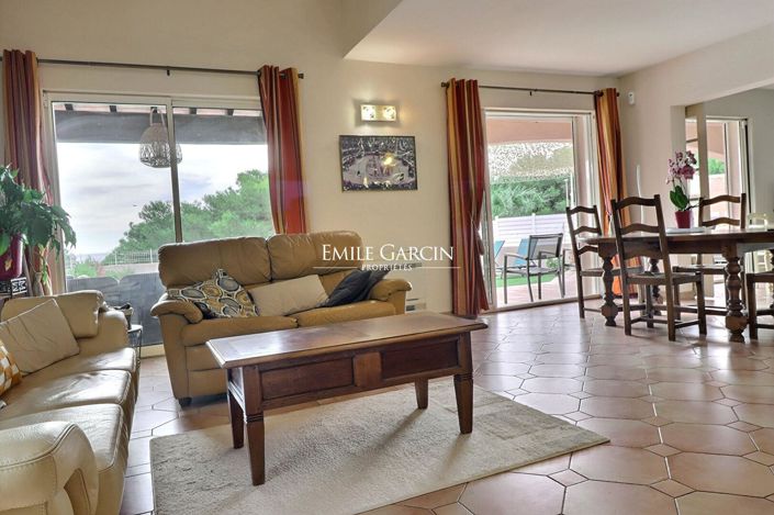 Image No.4-3 Bed House for sale