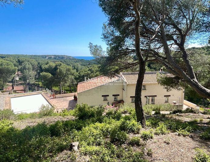 Image No.6-4 Bed House for sale