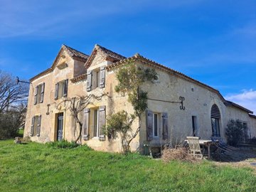 1 - Condom, House