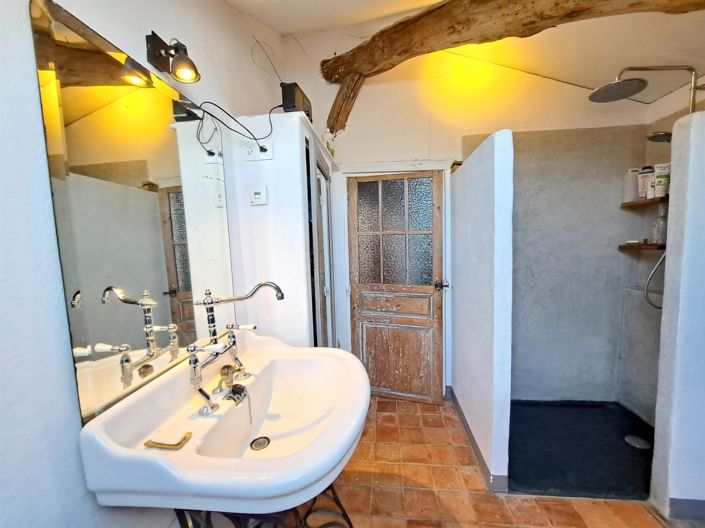 Image No.15-7 Bed House for sale