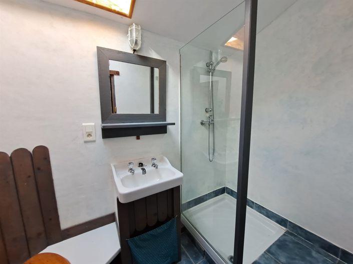 Image No.30-7 Bed House for sale