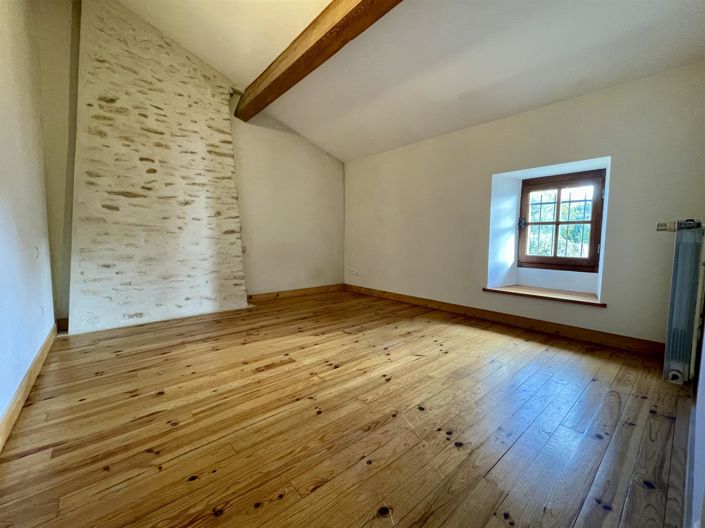 Image No.12-4 Bed House for sale