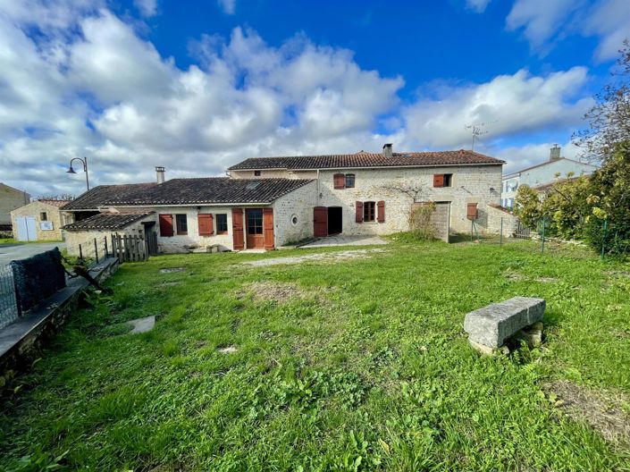 Image No.2-4 Bed House for sale