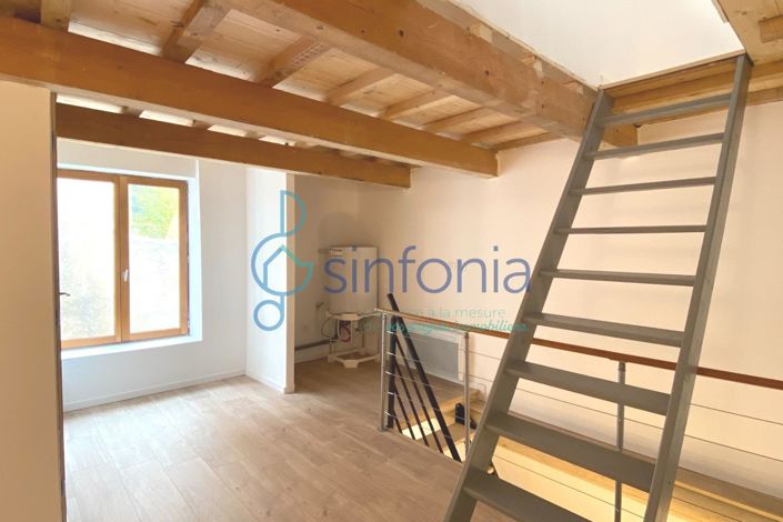 Image No.8-2 Bed House for sale