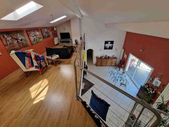 Image No.16-6 Bed House for sale