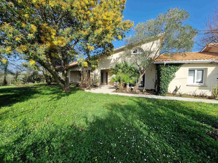 Image No.5-6 Bed House for sale