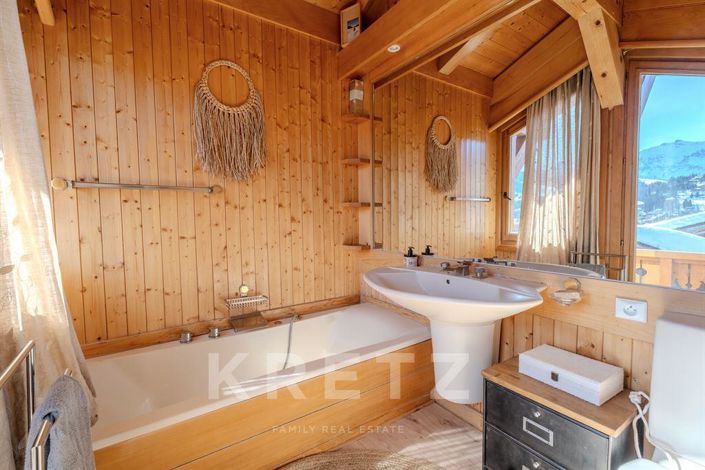 Image No.12-5 Bed House for sale