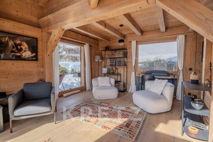 Image No.3-5 Bed House for sale