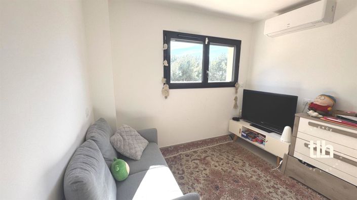 Image No.18-4 Bed House for sale