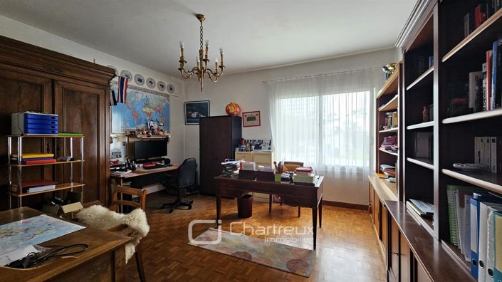 Image No.11-4 Bed House for sale