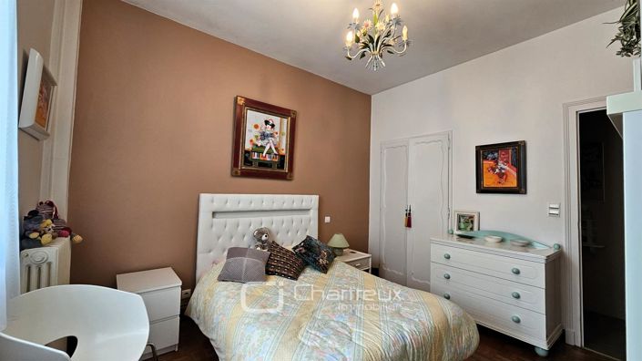 Image No.9-4 Bed House for sale