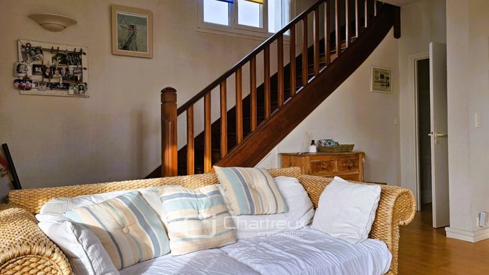 Image No.10-5 Bed House for sale