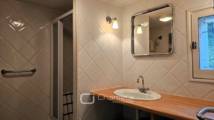 Image No.10-5 Bed House for sale