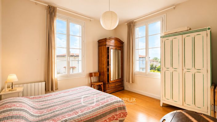 Image No.11-5 Bed House for sale